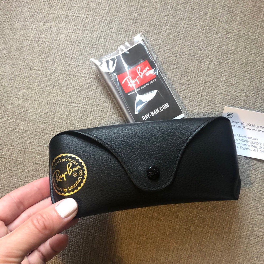 New Rayban sunglasses case with polishing cloth